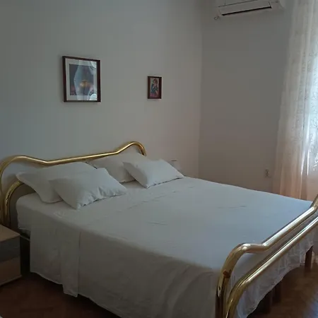 Апартаменти Bacvice - Close To *